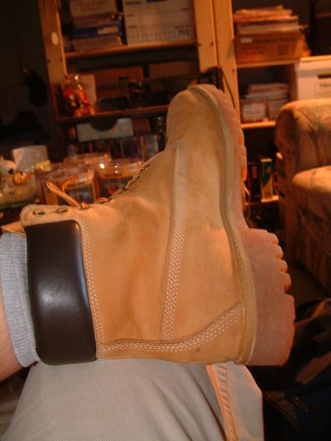 Timberland Wheat Classic 6%22 boot sz 12 5
